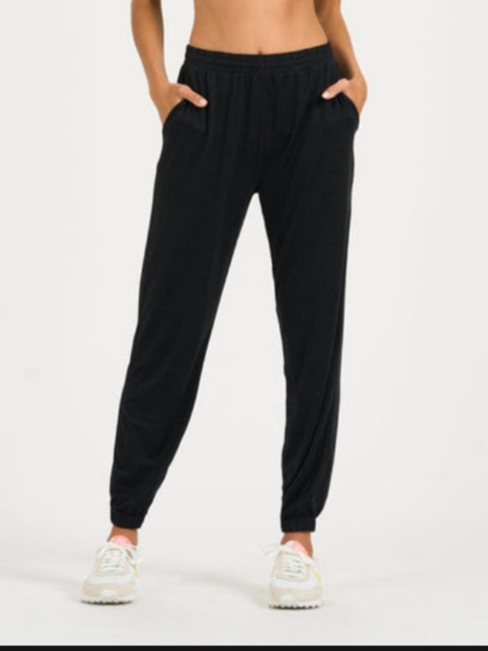 Vuori boyfriend joggers